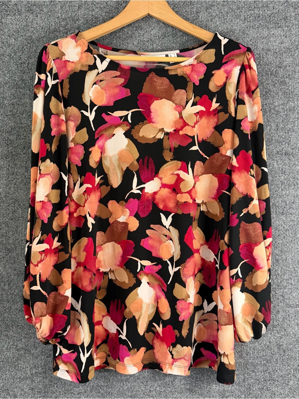 Susan Graver Womens Liquid Knit Floral Top Size Large Long Sleeve Office Casual
